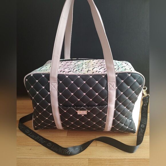 Betsey Johnson quilted duffle EUC - Picture 2 of 12